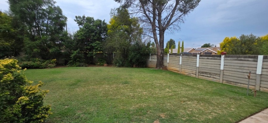 3 Bedroom Property for Sale in Flimieda North West